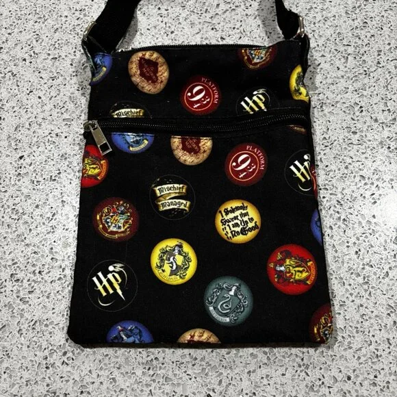 Nwot Harry Potter Bag Purse Should Crossbody Adjustable Black Gift - Picture 3 of 6